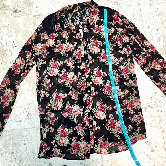 No Boundaries Black Floral Sheer Button Up Collared Blouse Shirt XL - Picture 7 of 8
